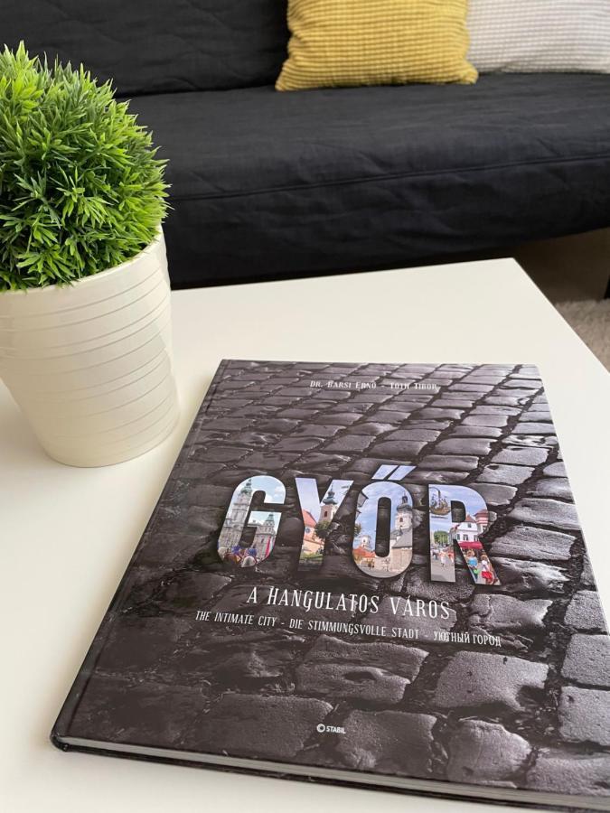 Magnolia Apartman Gyor Luaran gambar