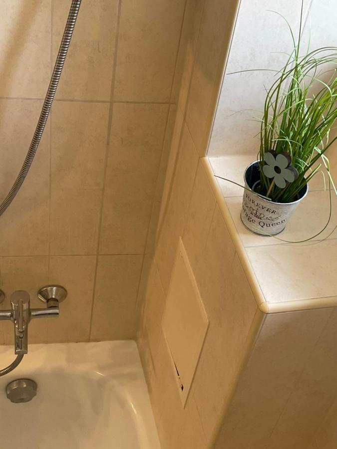 Magnolia Apartman Gyor Luaran gambar