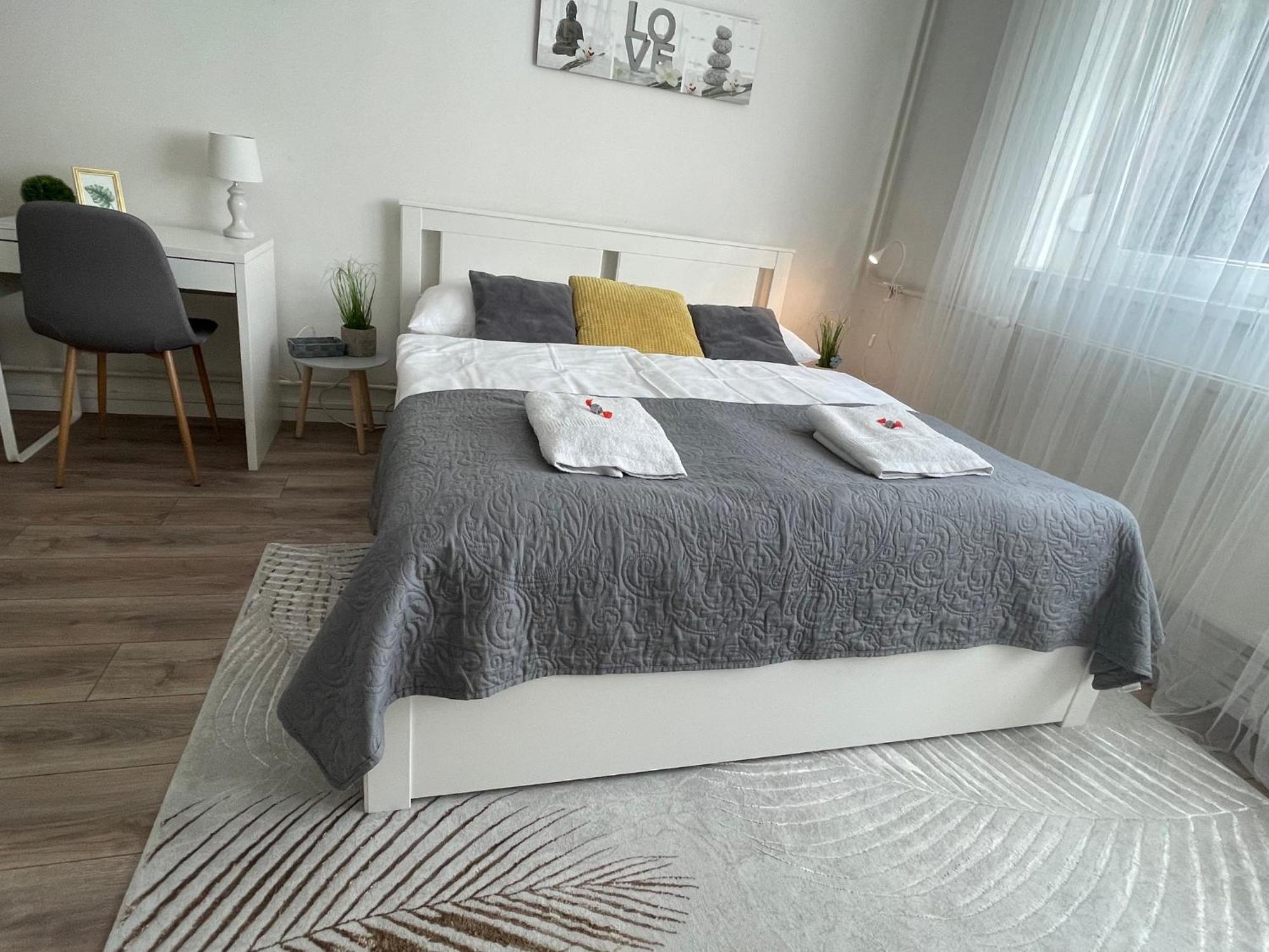 Magnolia Apartman Gyor Luaran gambar